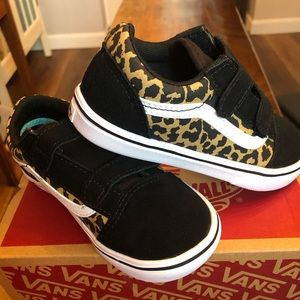 Toddler cheetah print Vans shoes. Brand new.